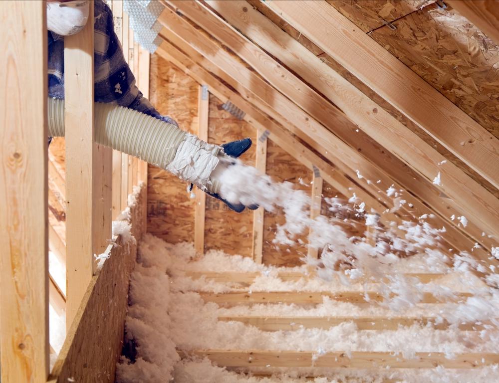 spray insulation in attic